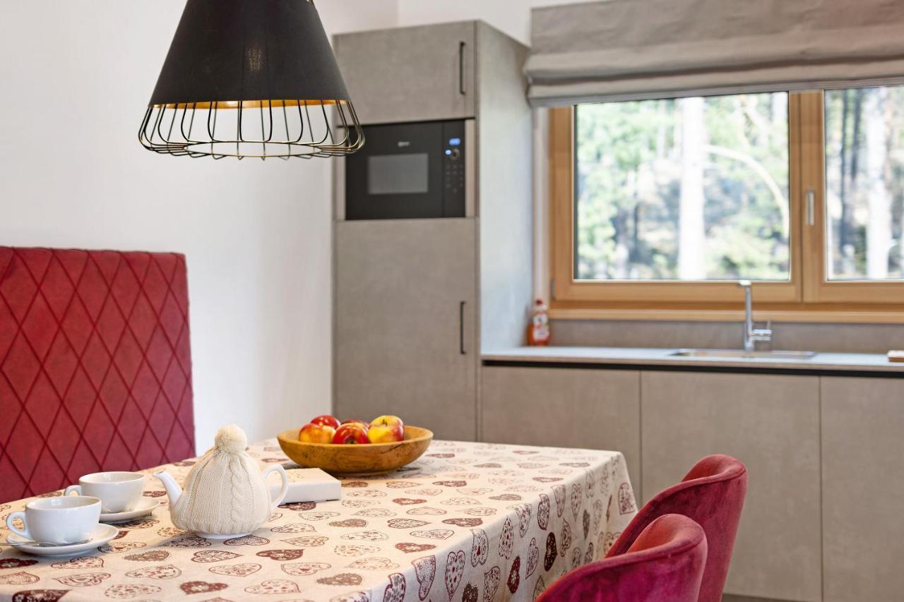 Les Ciases Chalets Dolomites Apt 5 San Vigilio Di Marebbe Exterior photo