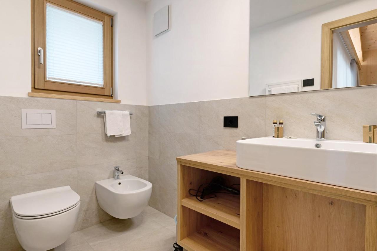 Les Ciases Chalets Dolomites Apt 5 San Vigilio Di Marebbe Exterior photo